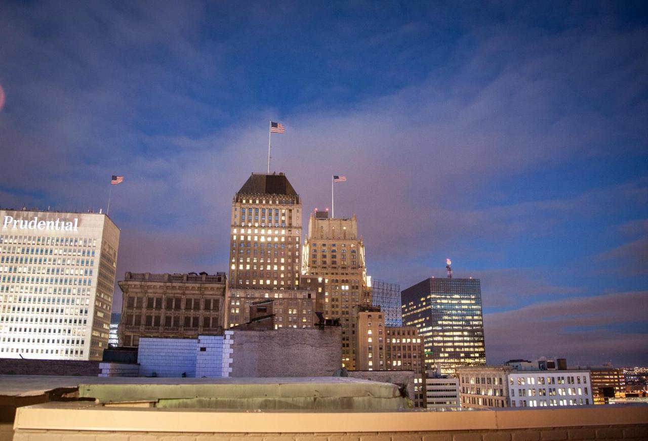 Hotel Indigo Newark Downtown Экстерьер фото